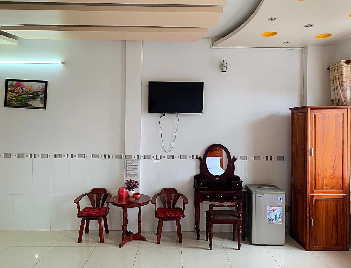 Ngoc May Guesthouse Chau Doc Exterior foto
