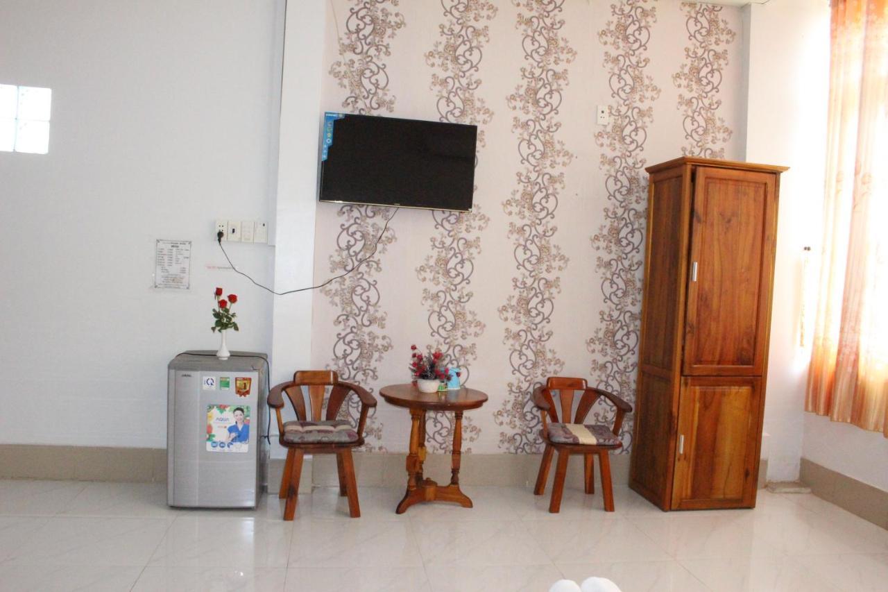 Ngoc May Guesthouse Chau Doc Exterior foto
